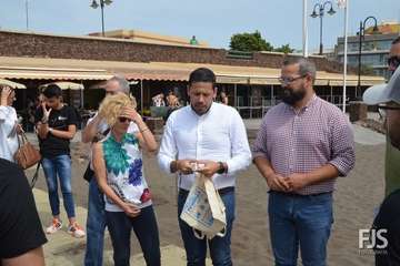 El Ayuntamiento impulsa una nueva campaña de concienciación medioambiental en las playas del municipio (Foto TA)